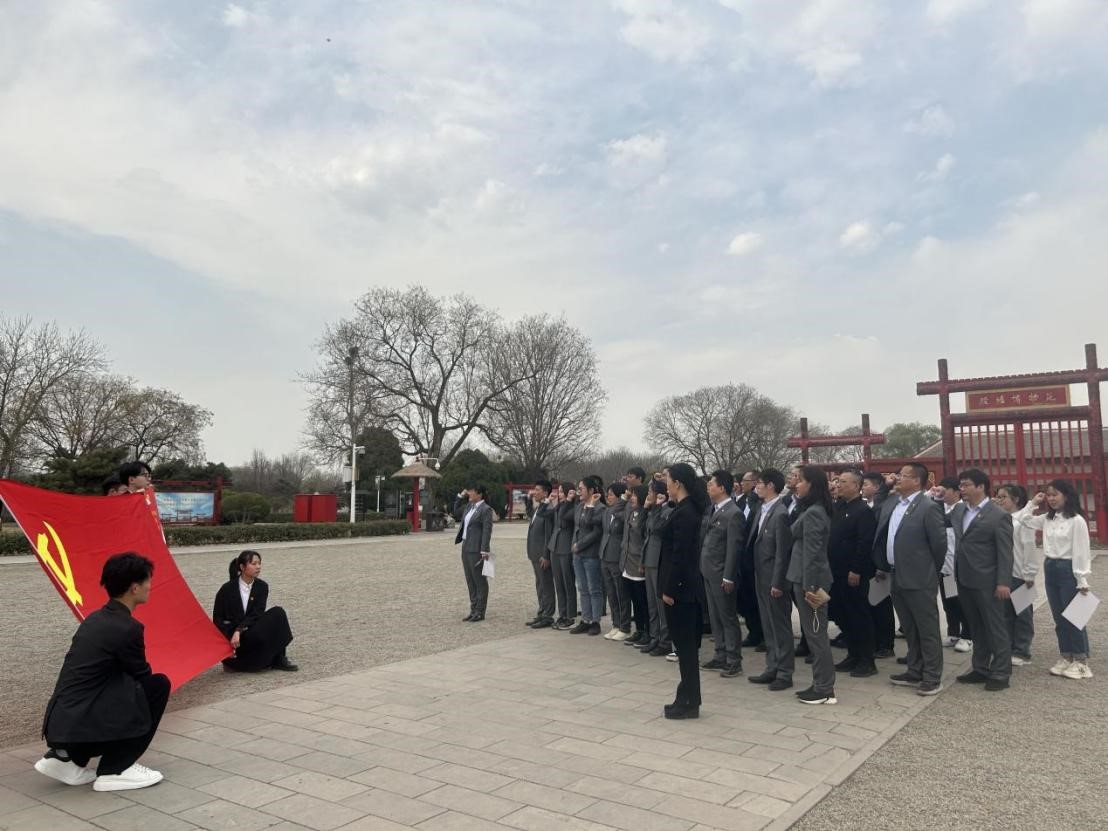 https://www.ayit.edu.cn/__local/1/E2/8D/DC0465E0DF586A926E72CAAA06C_11DD9620_270CB.jpg